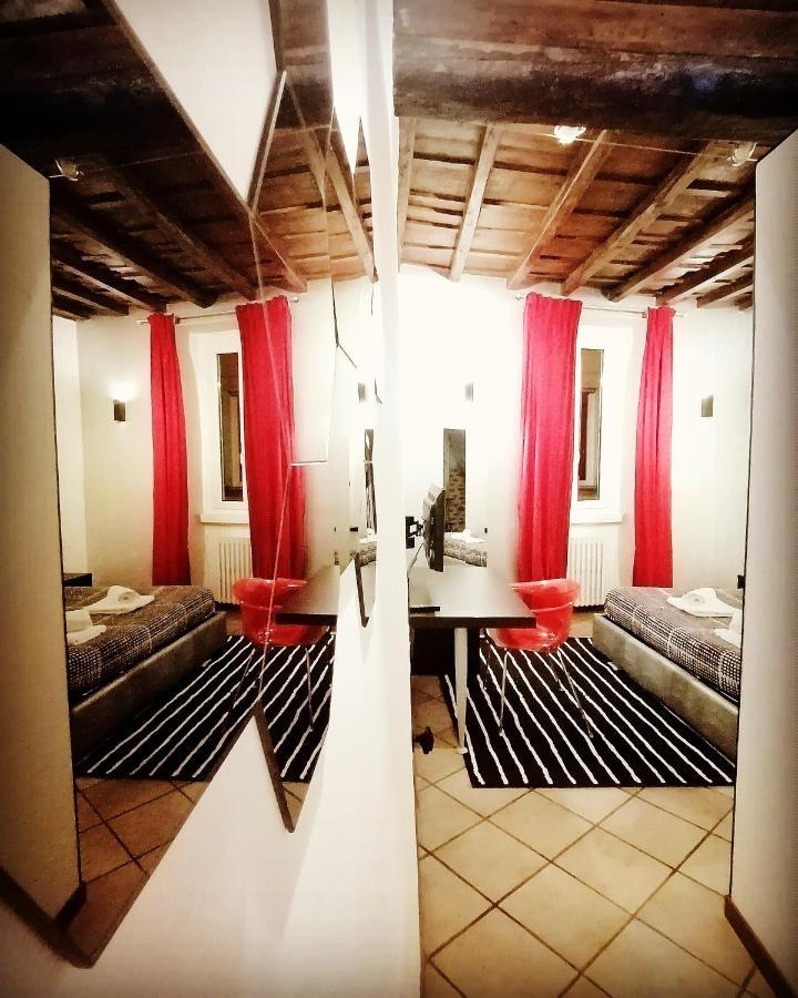 Chroma Italy - Chroma Apt Campo De' Fiori Ngoại thất bức ảnh